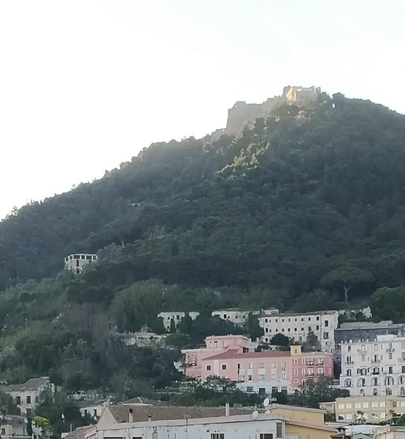 Viatorretta4 Panzió Salerno Kültér fotó